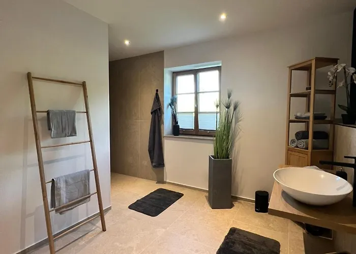 아파트호텔 Naehe Muenchen Jacuzzi Grillkota 75 Zoll Tv 4*