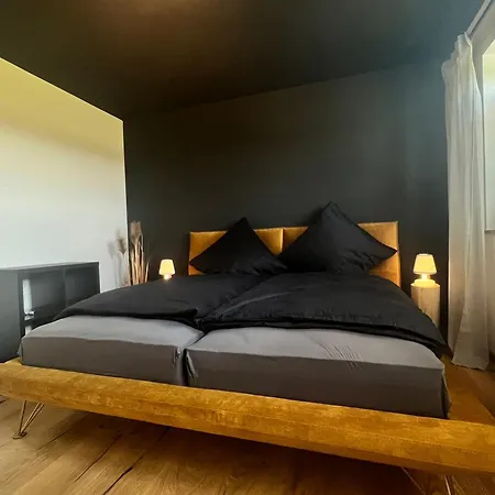 Ξενοδοχείο με διαμερίσματα Naehe Muenchen Jacuzzi Grillkota 75 Zoll Tv Dorfen