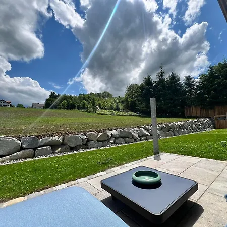 Ξενοδοχείο με διαμερίσματα Naehe Muenchen Jacuzzi Grillkota 75 Zoll Tv